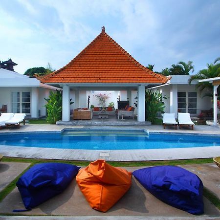 Villa Mutiara Putih By Optimum Bali Villas Seminyak  Phòng bức ảnh