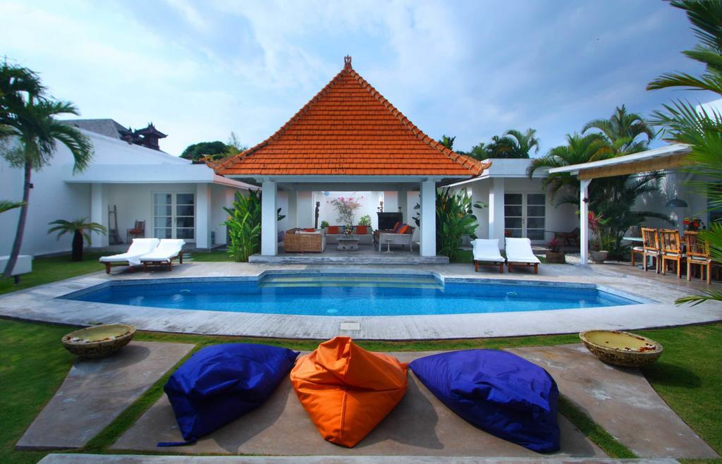 Villa Mutiara Putih By Optimum Bali Villas Seminyak  Phòng bức ảnh